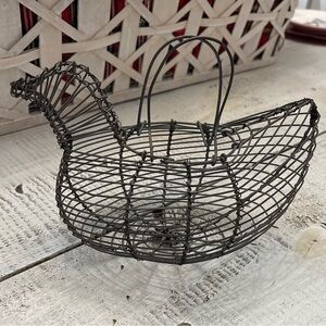 Vintage Hen Chicken Figural Metal Wire Egg Holder Gathering Basket w/Handles